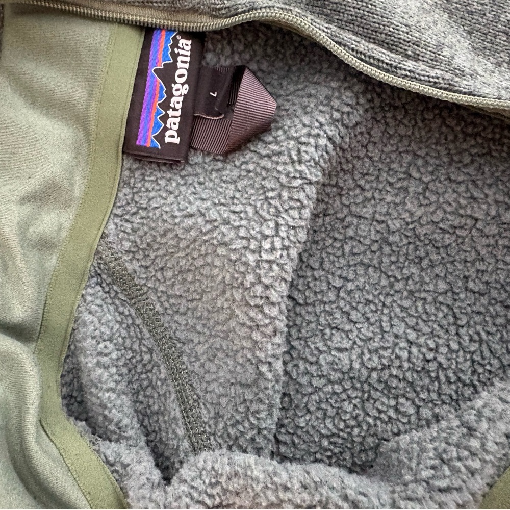 Patagonia Women’s Sage Green Quarter Zip Fleece Pullover - Picture 7 of 8